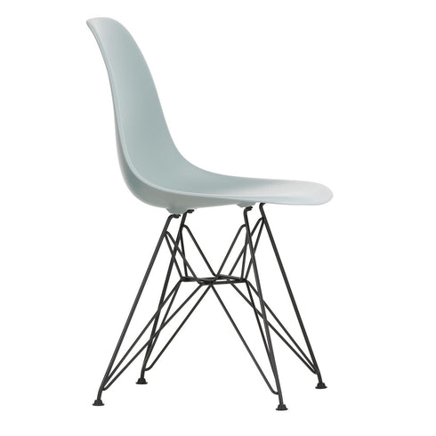 Cadeira Eames DSR em Plástico / Base Preta
